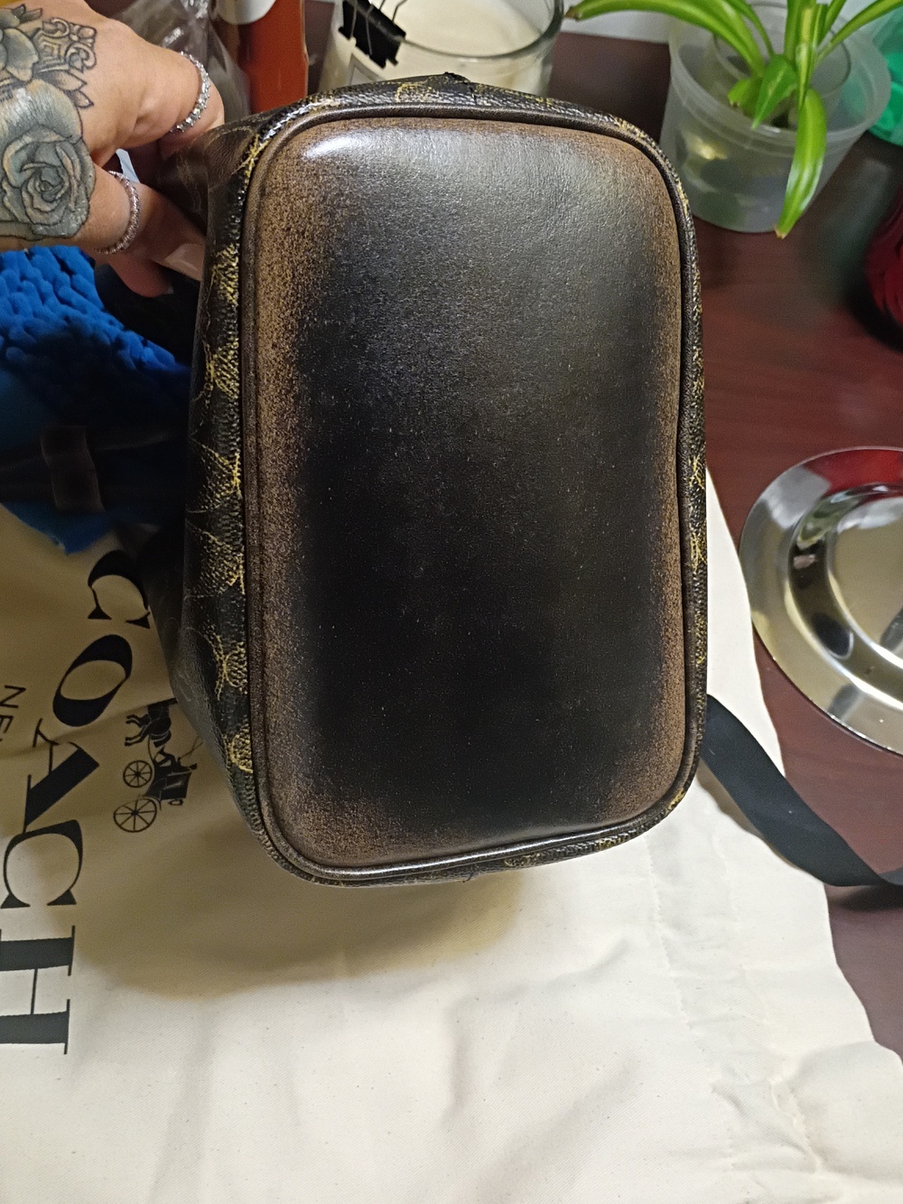Coach Rowan Bucket Bag - Picture 5 of 14
